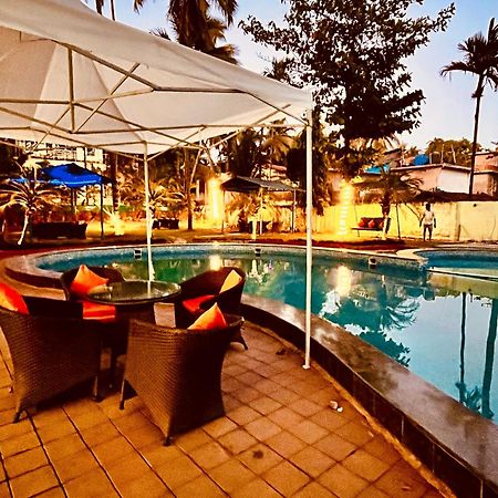 Summer Beach Resort, Goa - #Near Baga Beach #Swimming Pool #Garden #Bar #Lift #Premium Rooms #Property Of The Year #70565-84665 Calangute Exterior photo