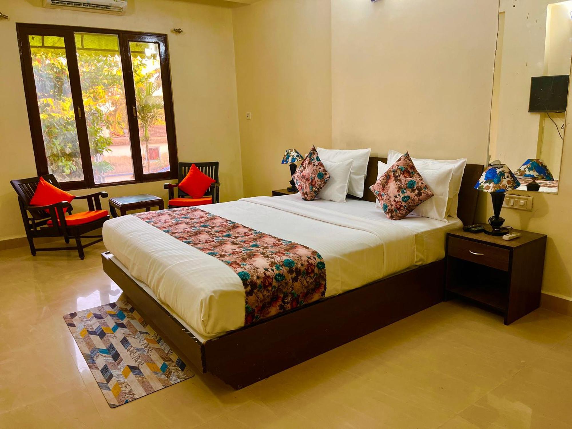 Summer Beach Resort, Goa - #Near Baga Beach #Swimming Pool #Garden #Bar #Lift #Premium Rooms #Property Of The Year #70565-84665 Calangute Exterior photo