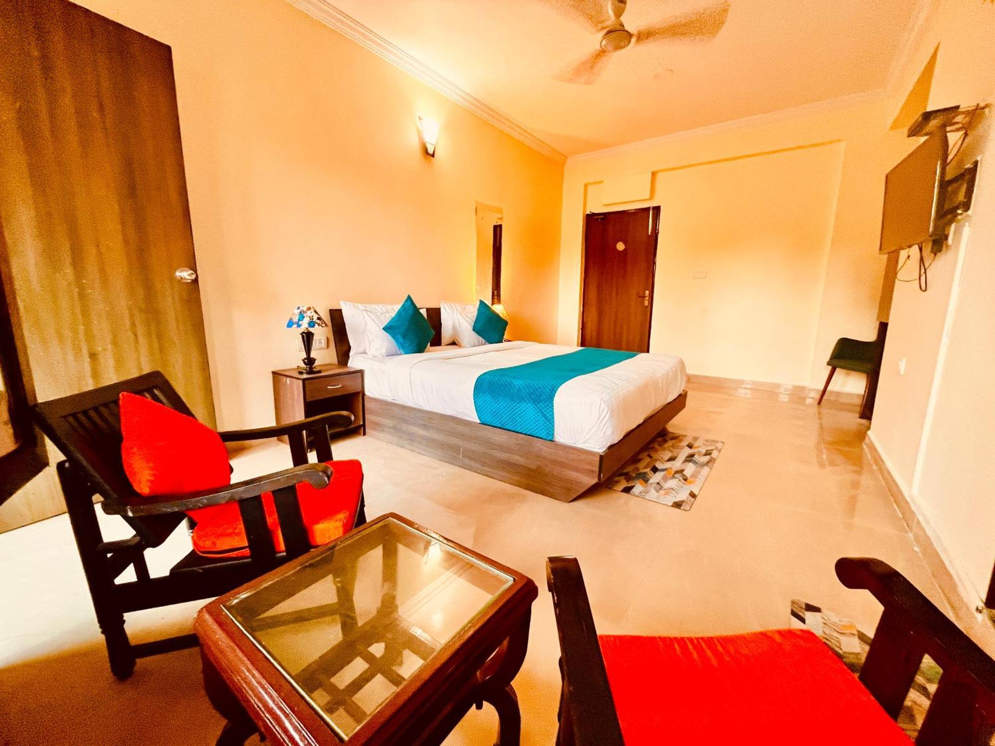 Summer Beach Resort, Goa - #Near Baga Beach #Swimming Pool #Garden #Bar #Lift #Premium Rooms #Property Of The Year #70565-84665 Calangute Exterior photo
