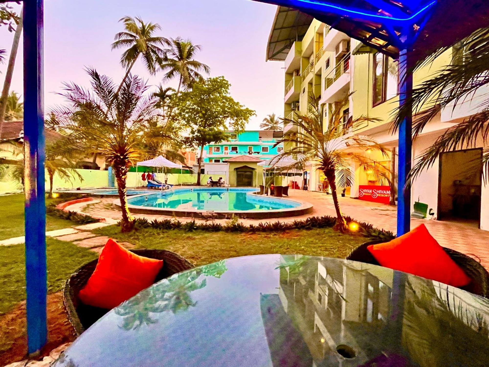 Summer Beach Resort, Goa - #Near Baga Beach #Swimming Pool #Garden #Bar #Lift #Premium Rooms #Property Of The Year #70565-84665 Calangute Exterior photo